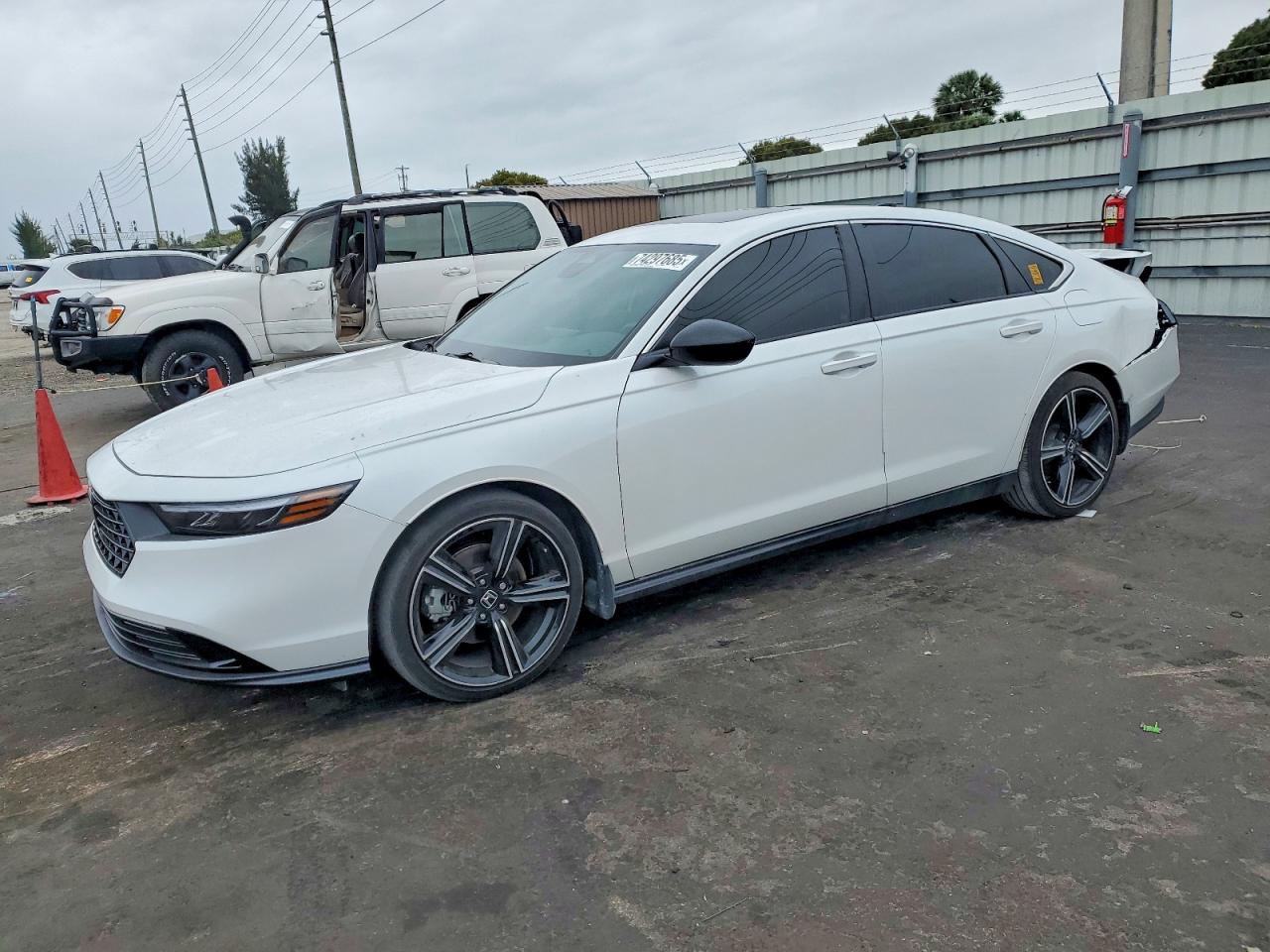Salvage Honda Accord Image