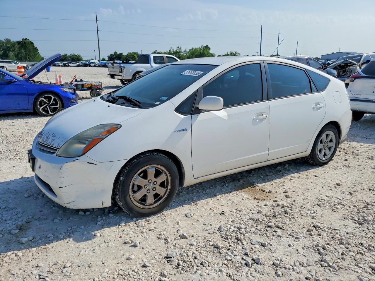 Salvage Toyota Prius Image