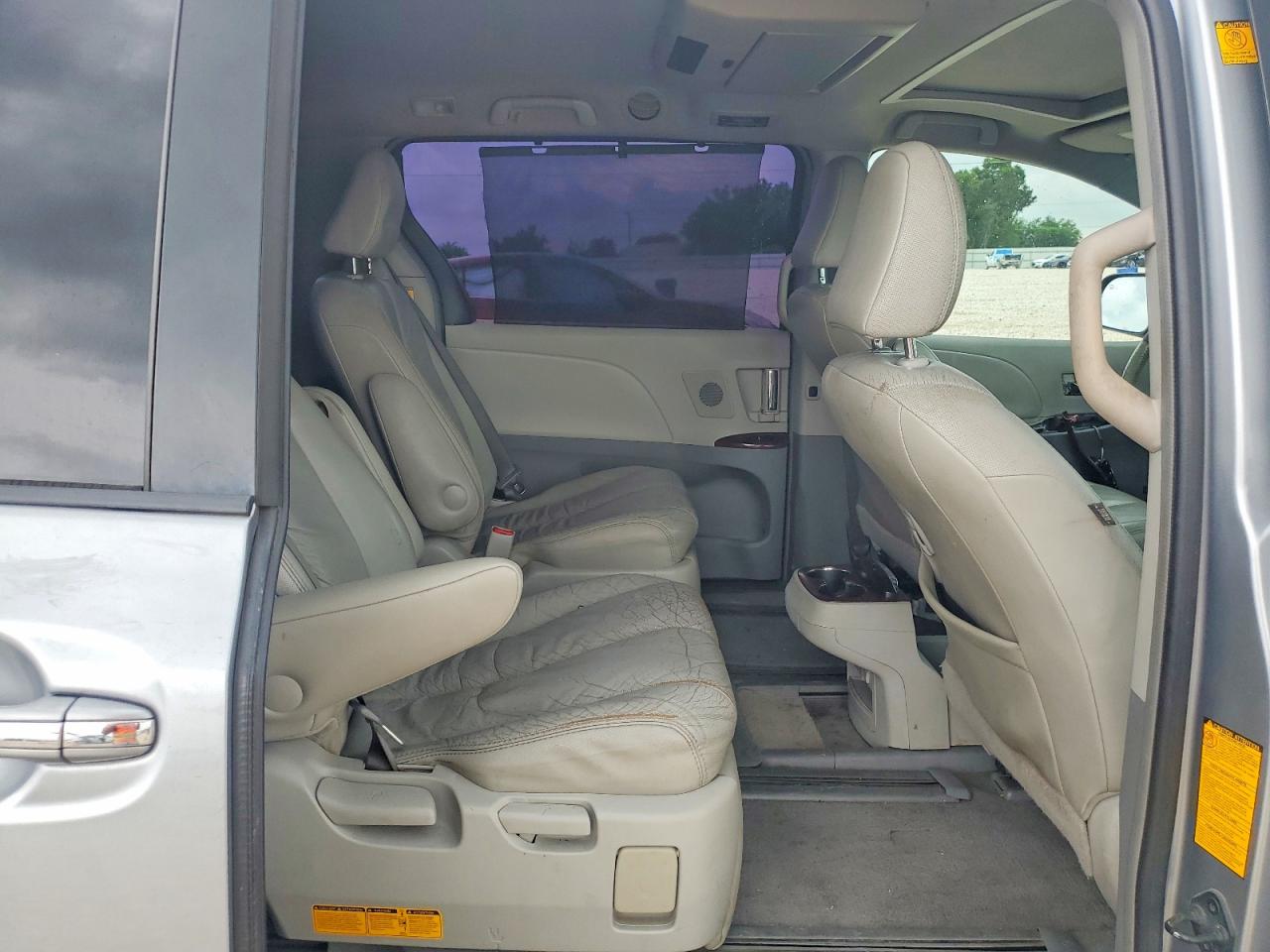 Toyota Sienna Xle 7-passenger