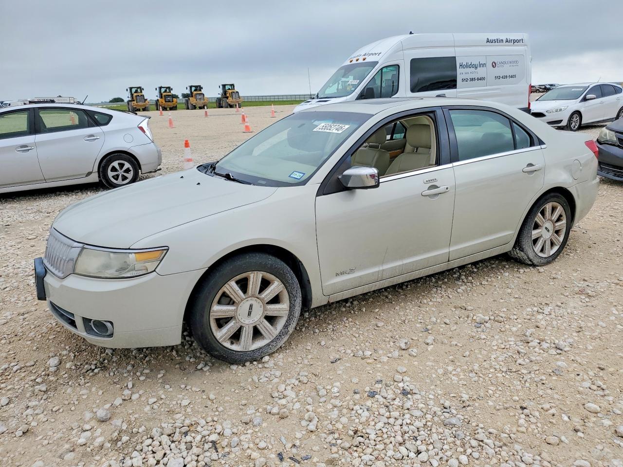 Salvage Lincoln MKZ Image