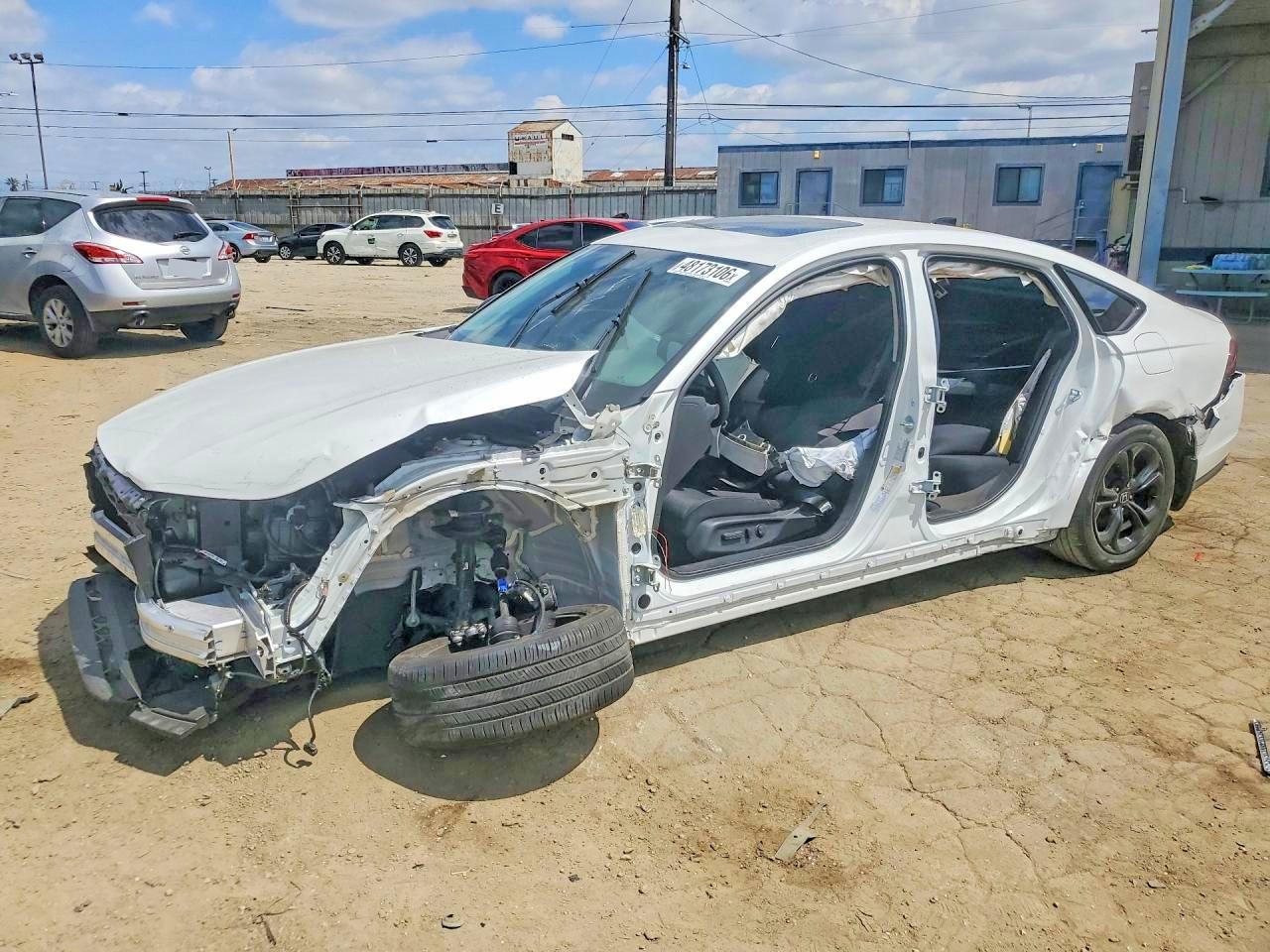 Salvage Honda Accord Image