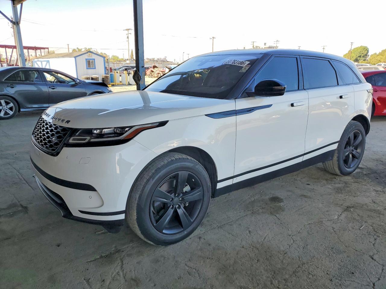 Salvage Land Rover Range Rover Image