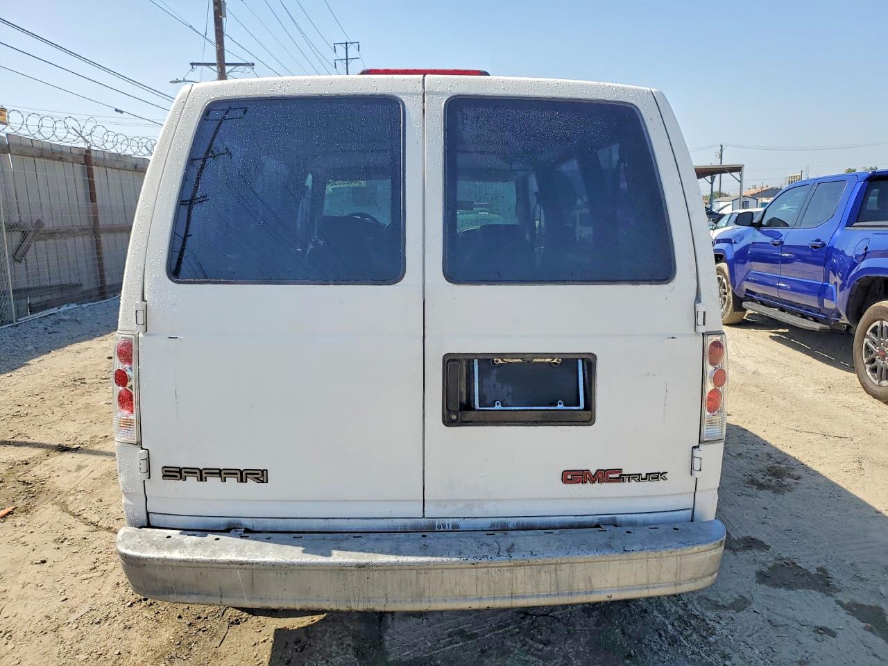GMC Safari Xt