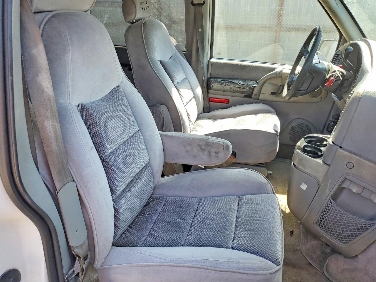 GMC Safari Xt