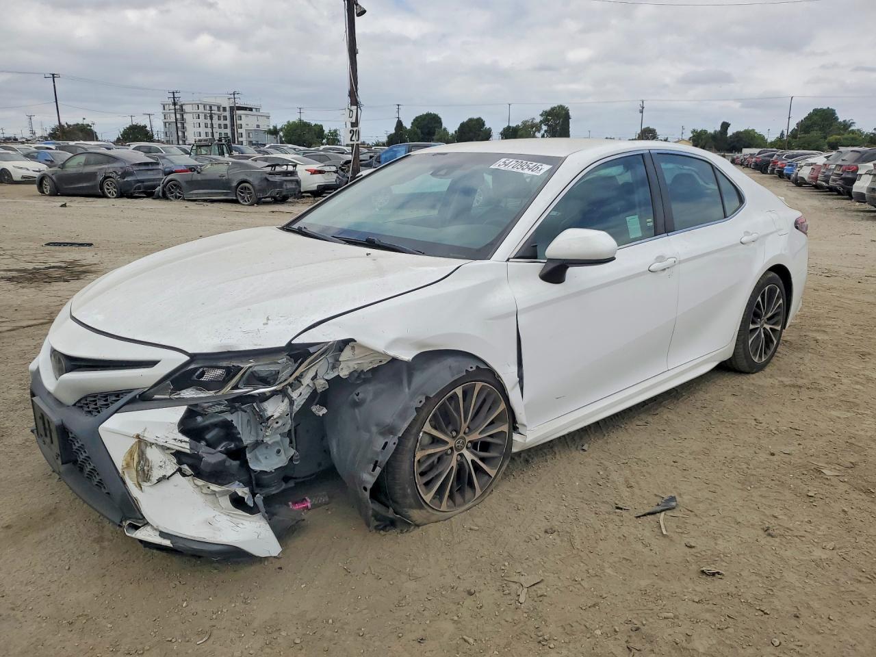 Salvage Toyota Camry Image