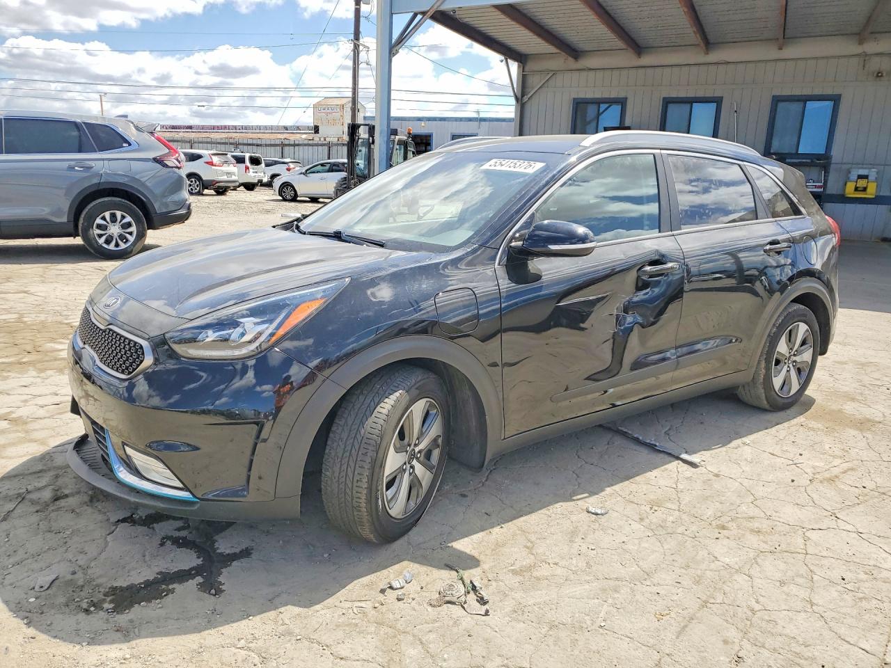 Salvage Kia Niro Image