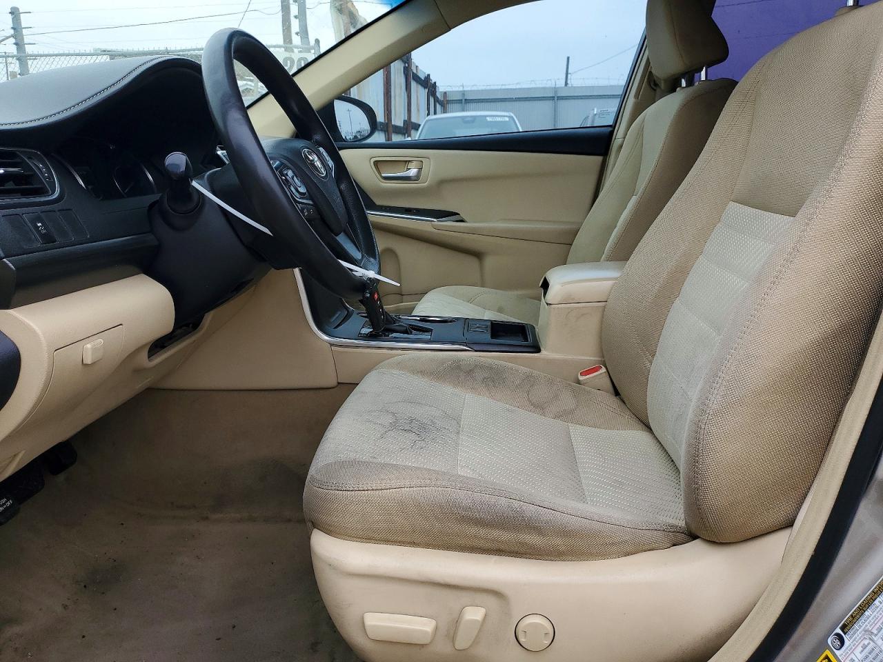 Toyota Camry Le