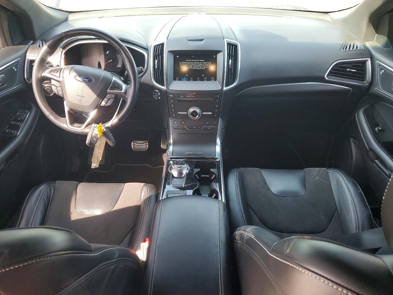 Ford Edge St