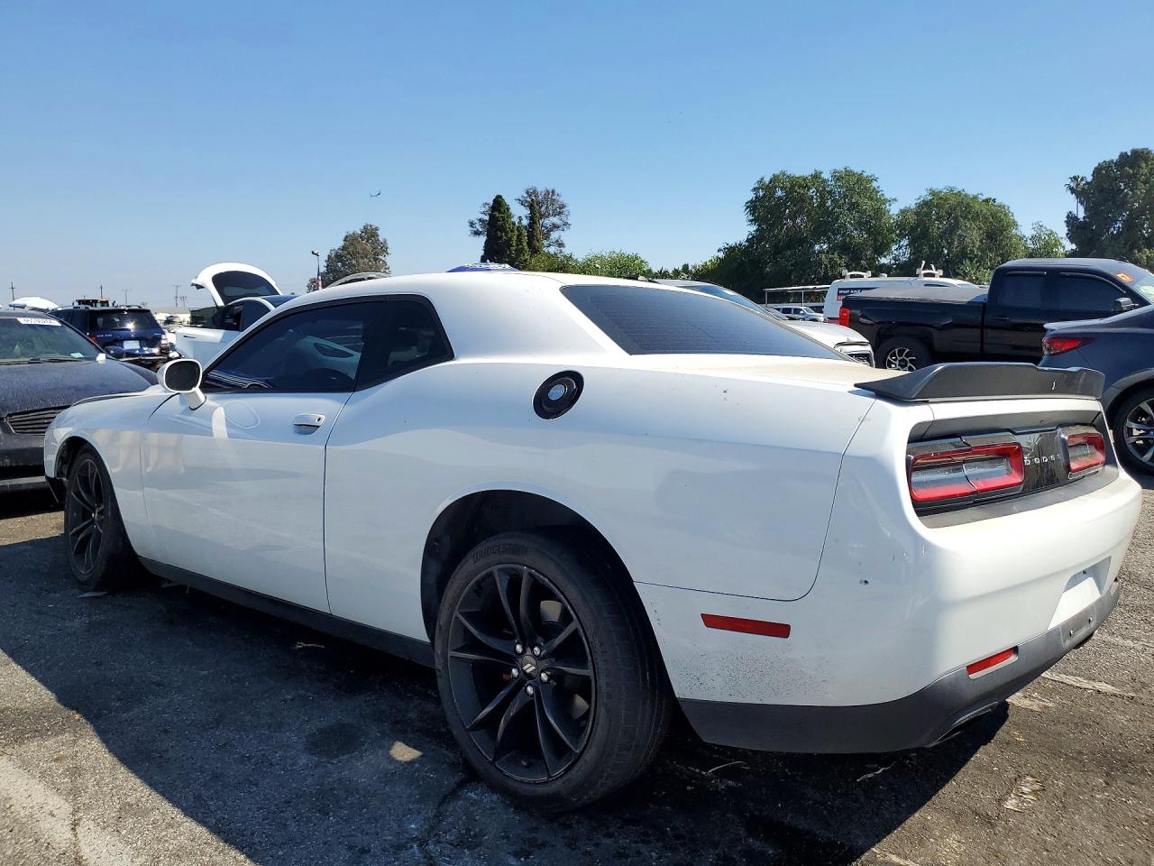 Dodge Challenger Sxt