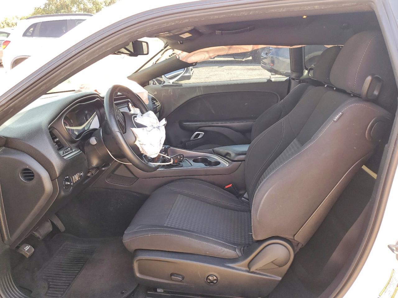 Dodge Challenger Sxt