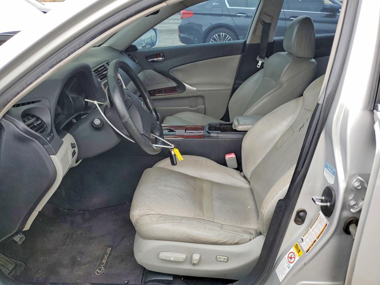 Lexus Is Base