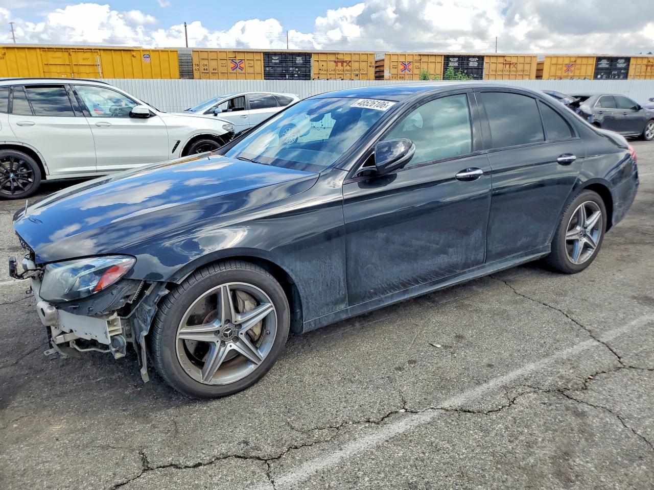 Salvage Mercedes-Benz E-Class Image