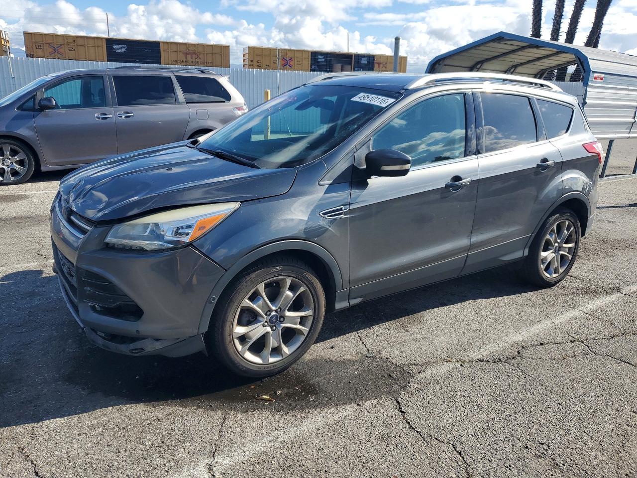 Salvage Ford Escape Image