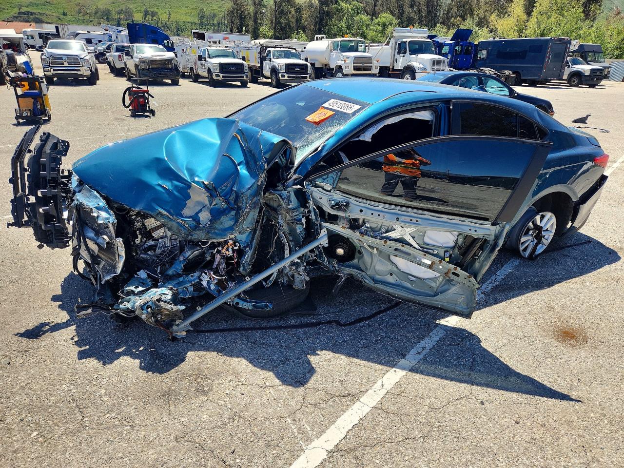 Salvage Toyota Camry Image