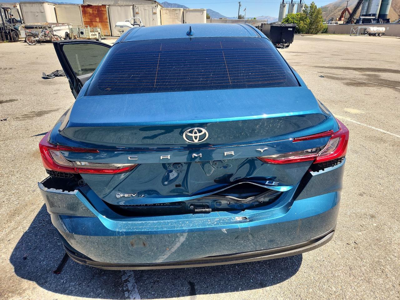 Toyota Camry Le