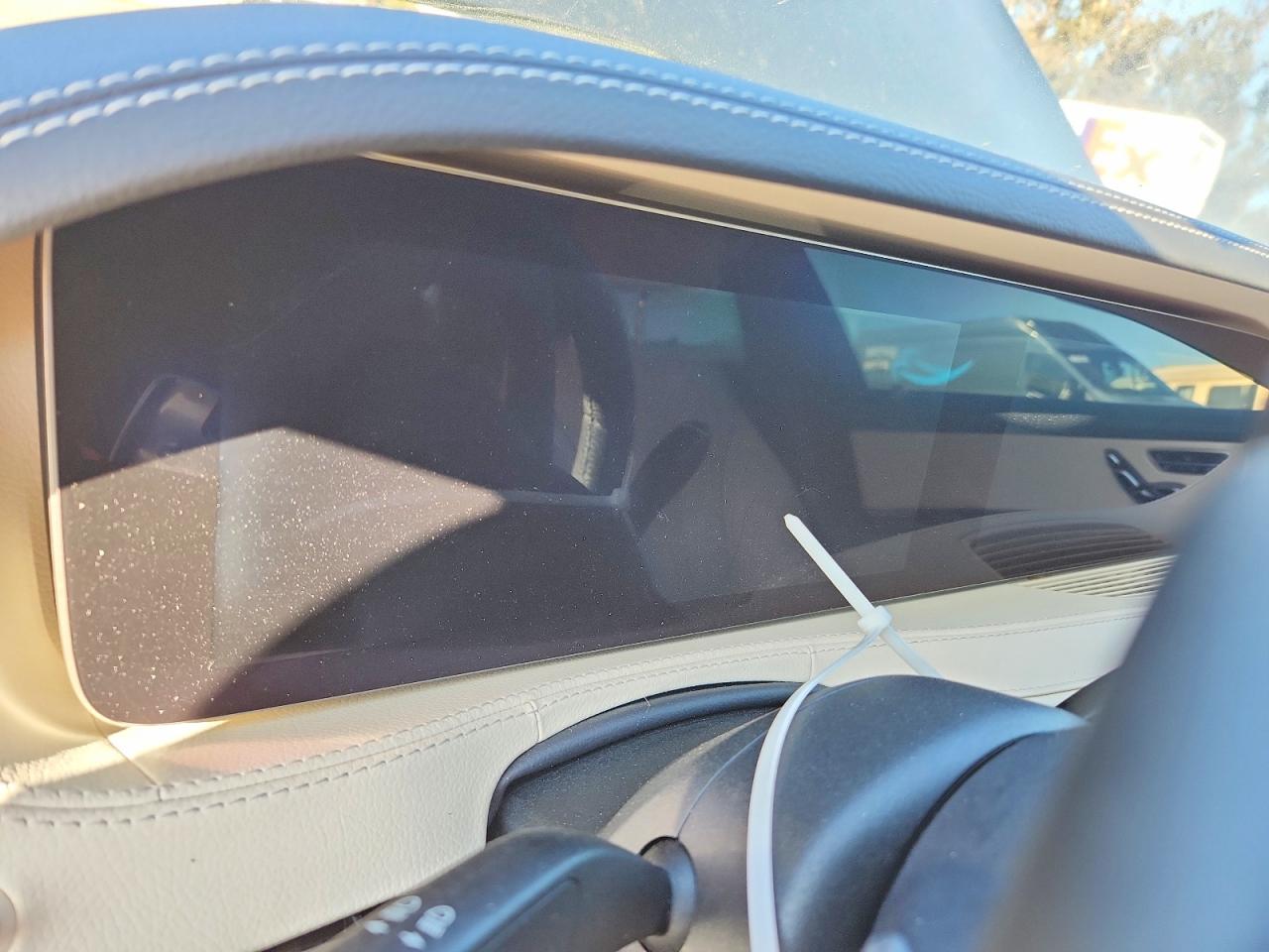 Mercedes-Benz S-Class 560