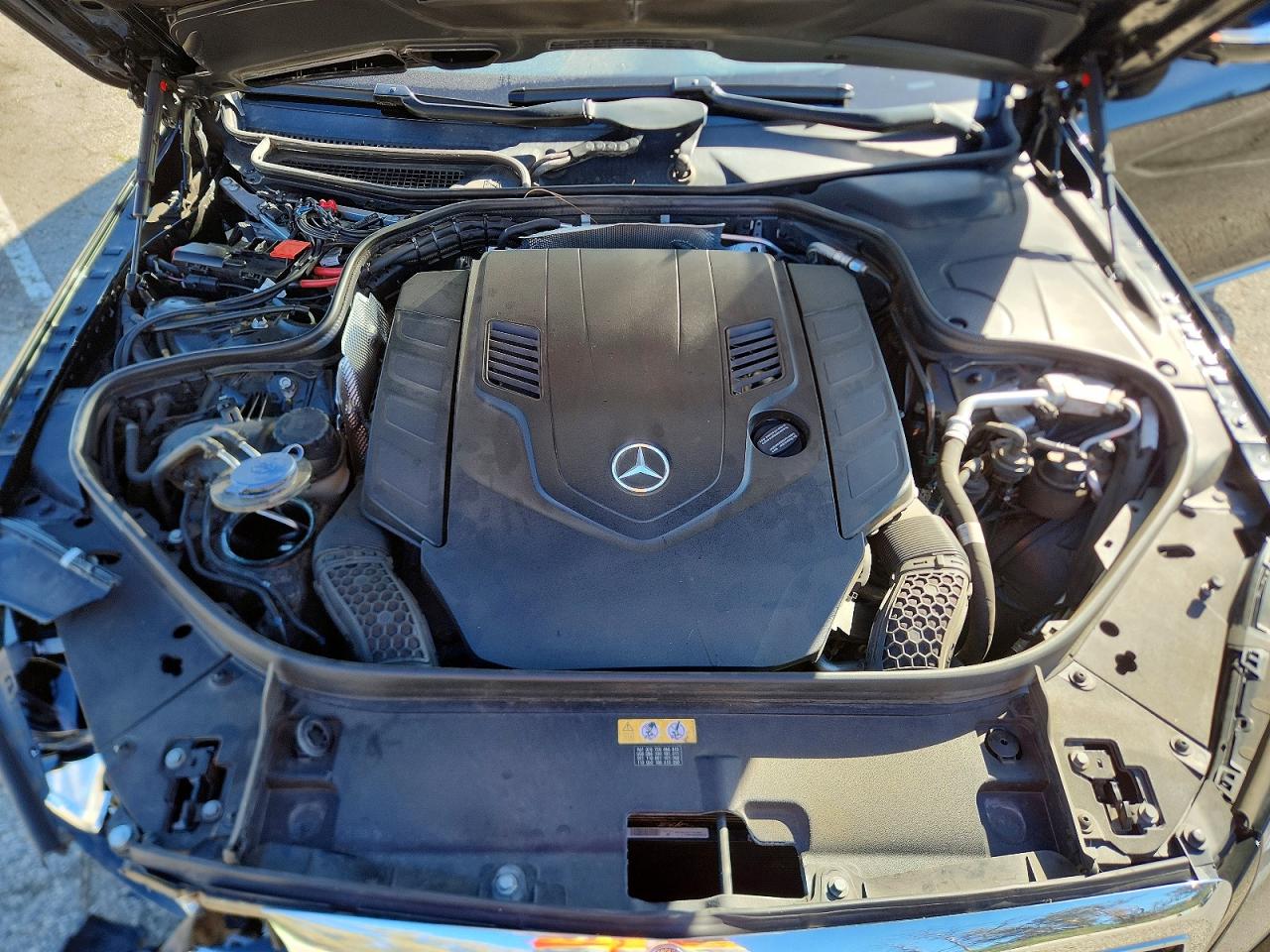 Mercedes-Benz S-Class 560