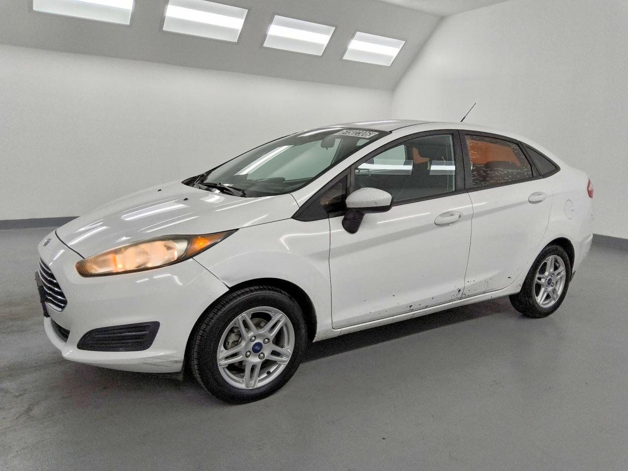 Salvage Ford Fiesta Image