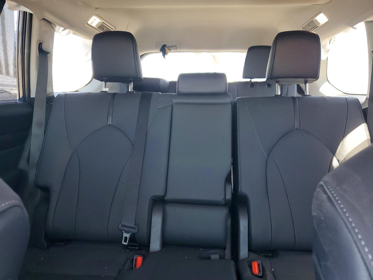 Toyota Grand High Limited