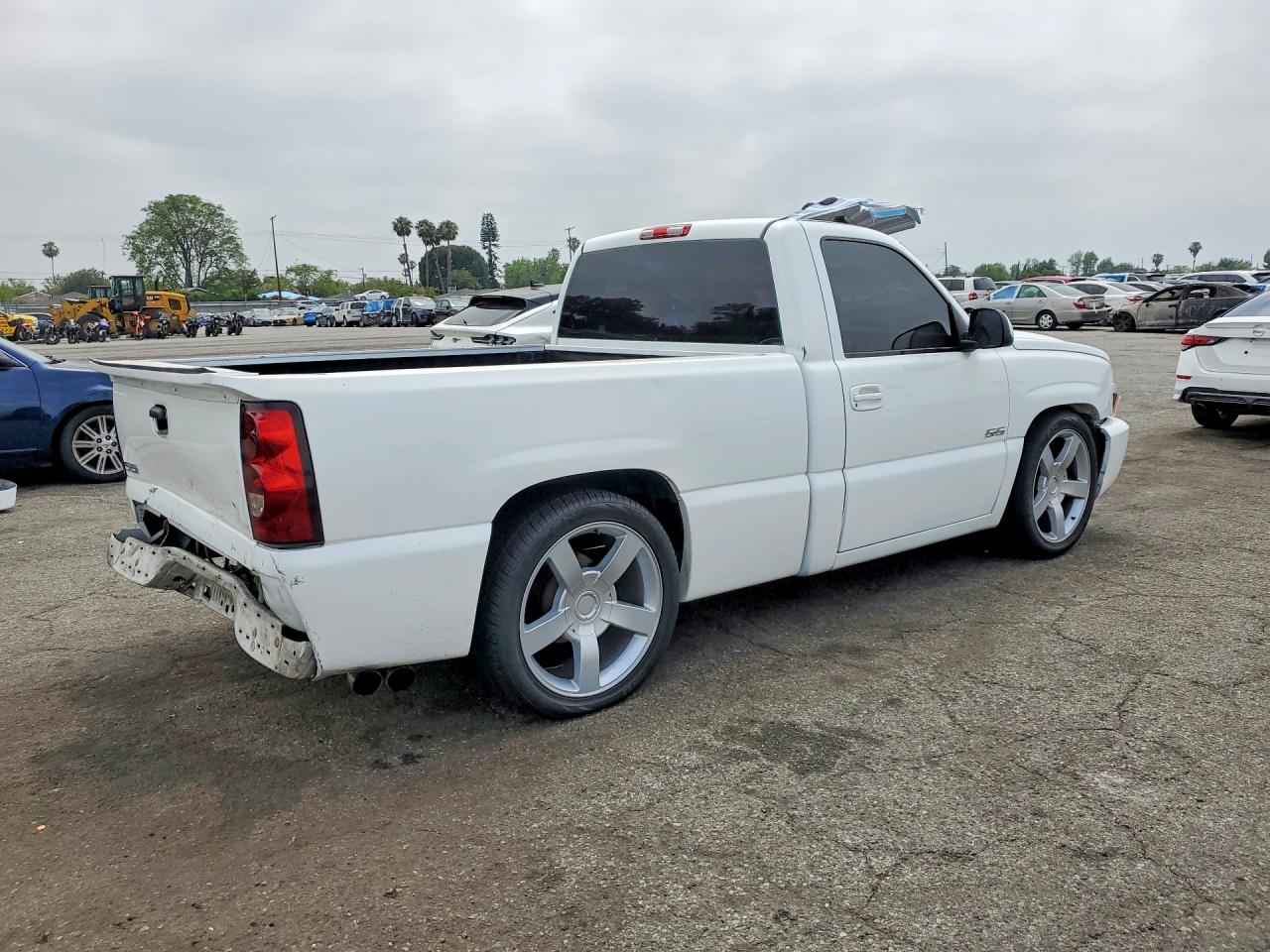 Chevrolet Silverado C1500