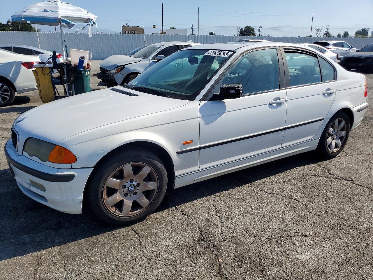 Salvage BMW 3 Series Image