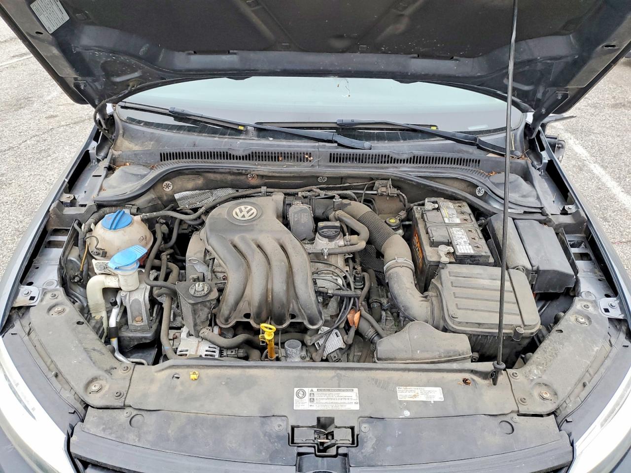 Volkswagen Jetta Base