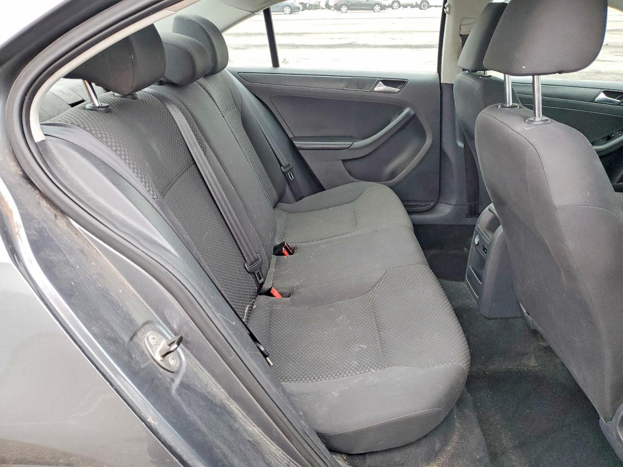 Volkswagen Jetta Base