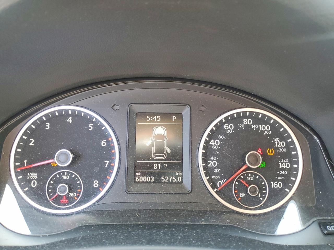 Volkswagen Tiguan S
