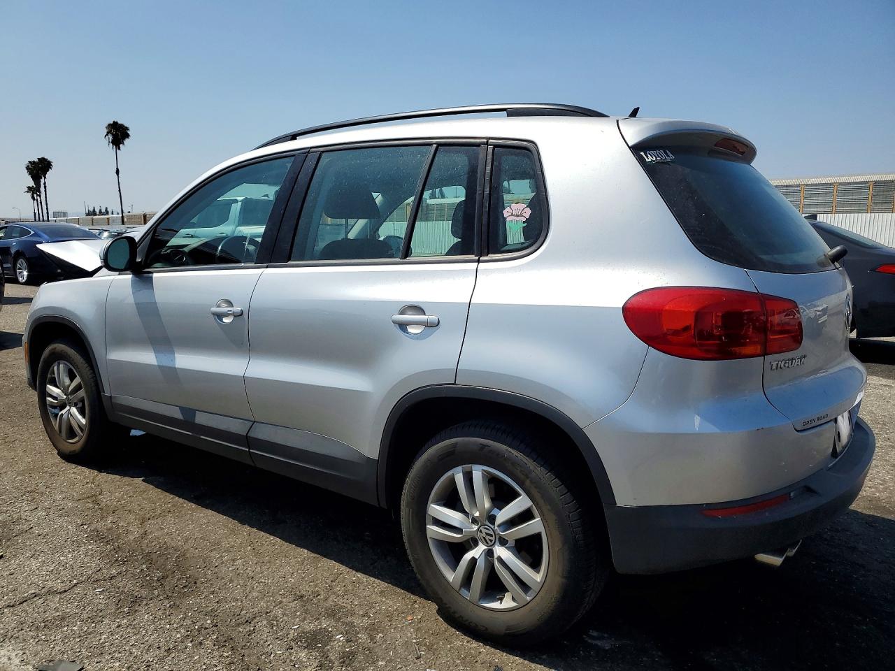 Volkswagen Tiguan S