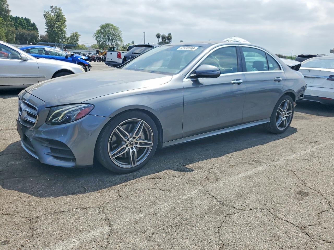 Salvage Mercedes-Benz E-Class Image