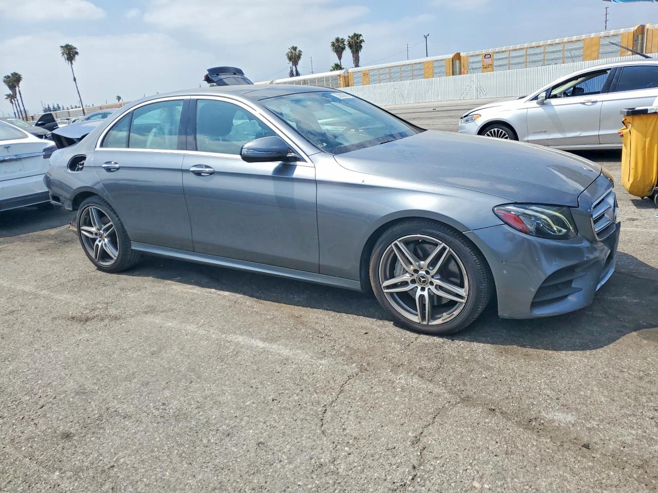 Mercedes-Benz E-Class 300
