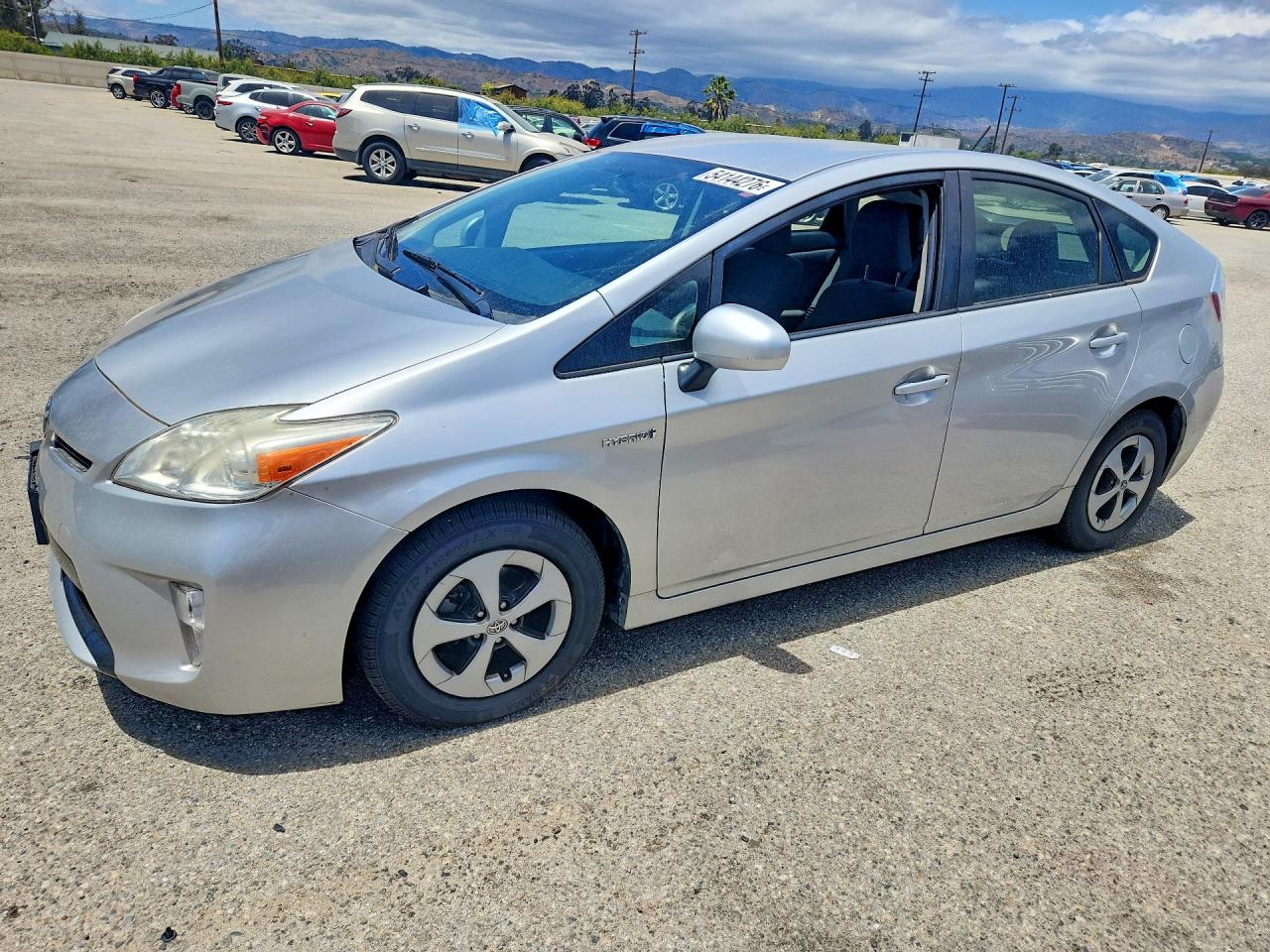 Salvage Toyota Prius Image