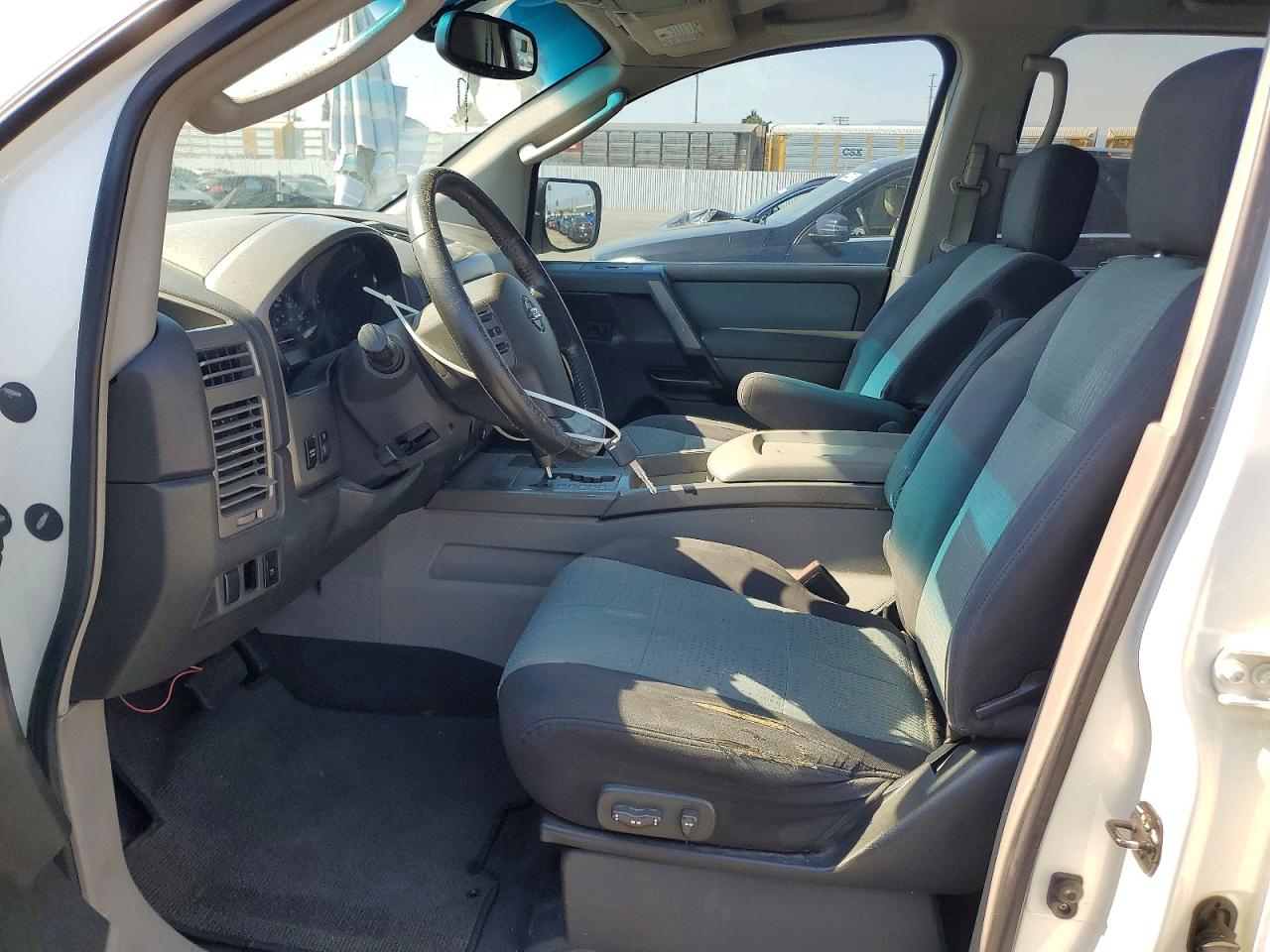 Nissan Titan Xe