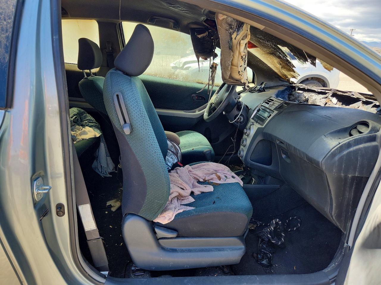 Toyota Yaris Base