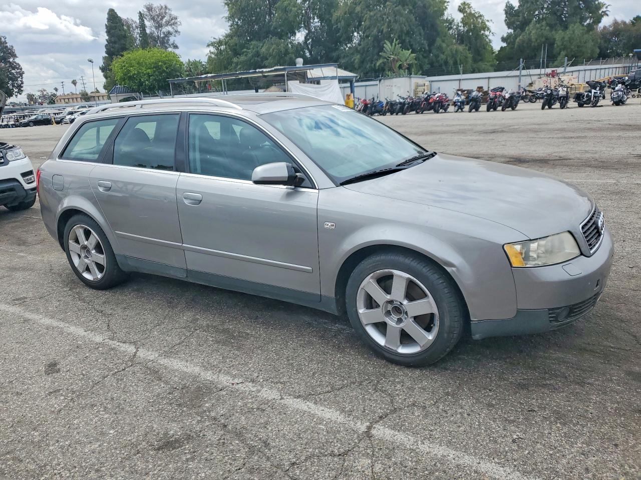 Audi A4 3.0 Avant Quattro