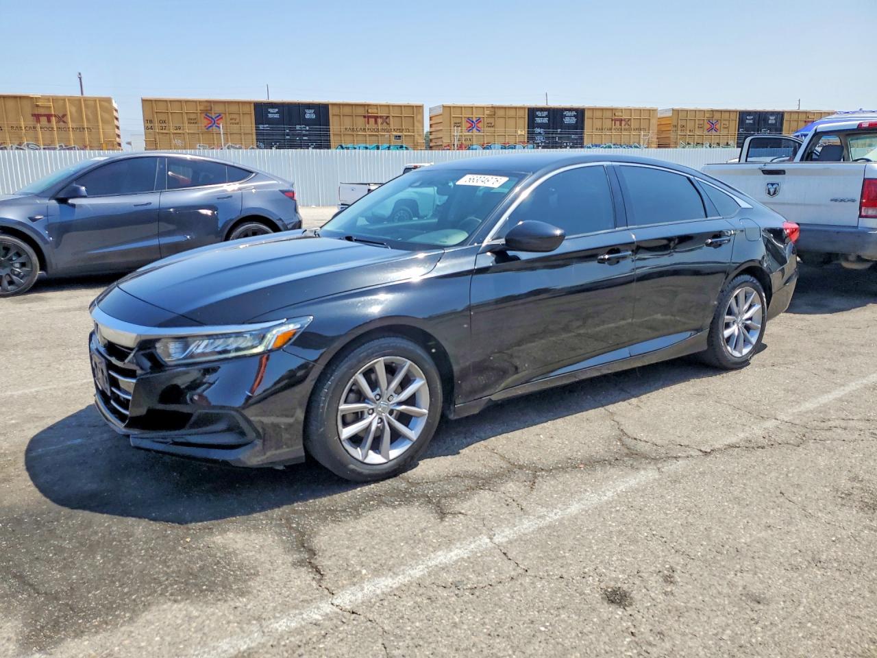 Salvage Honda Accord Image
