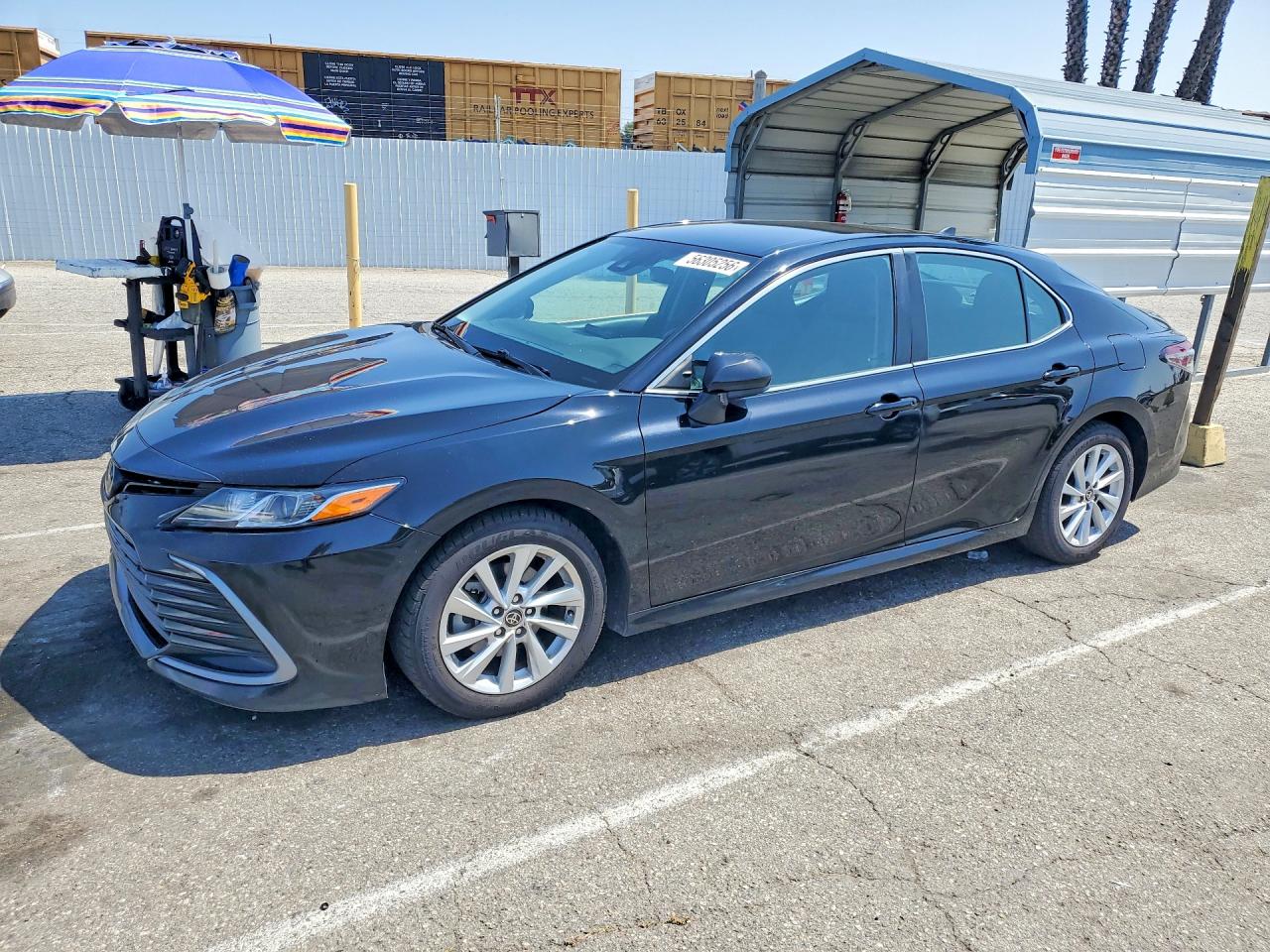 Salvage Toyota Camry Image