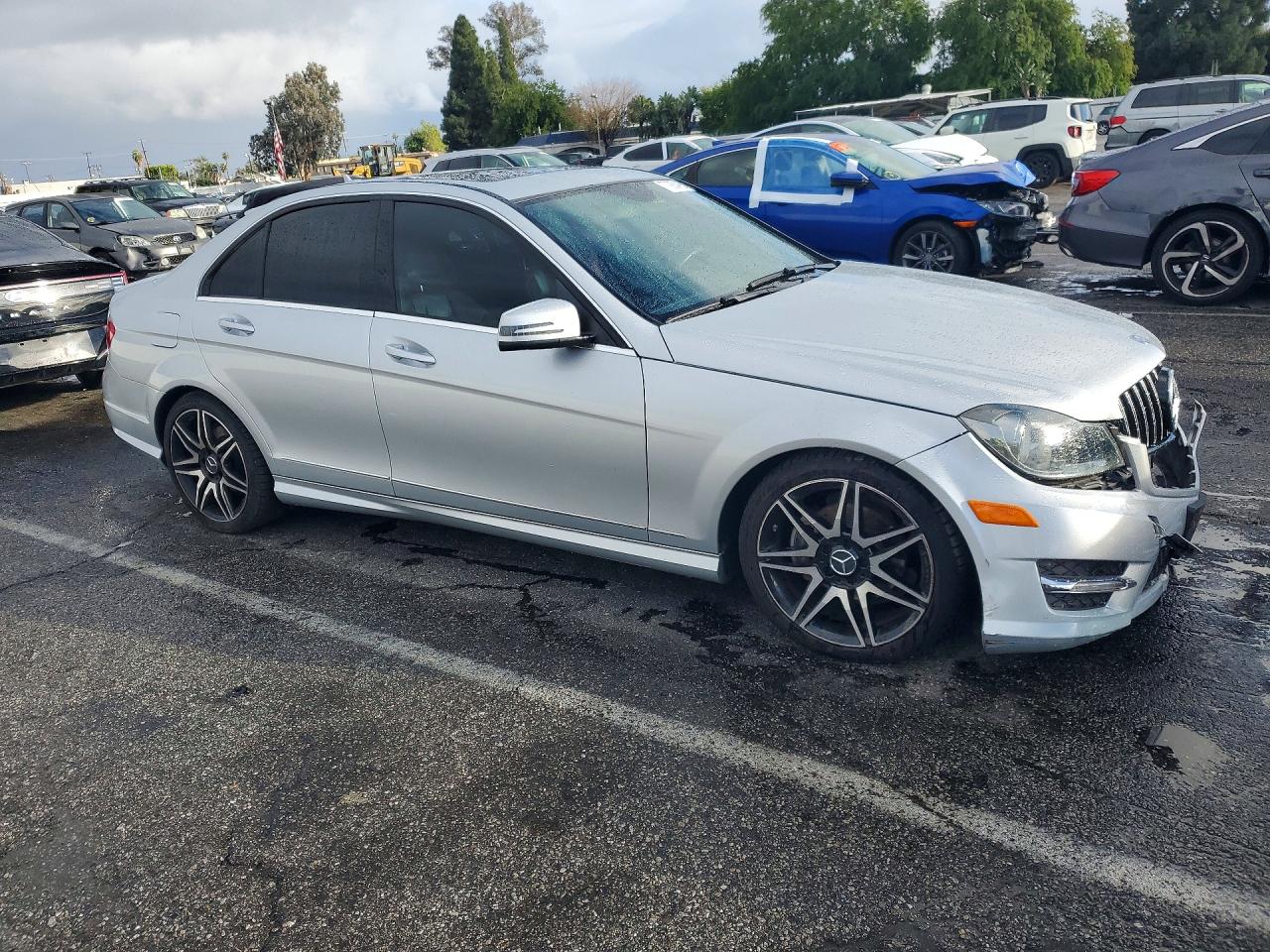 Mercedes-Benz C-Class 250