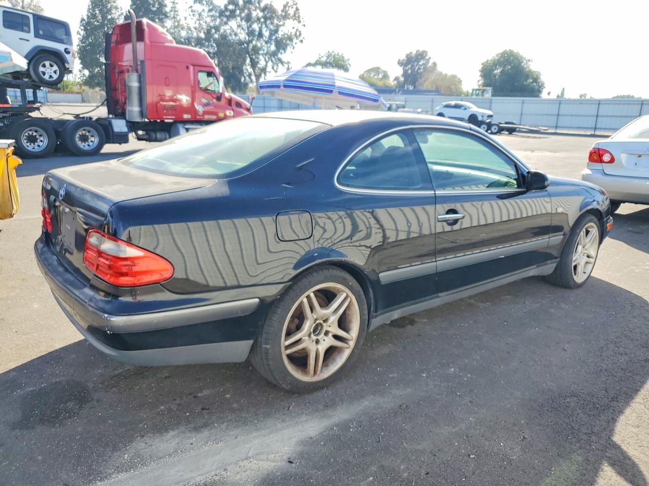 Mercedes-Benz Clk-class 320