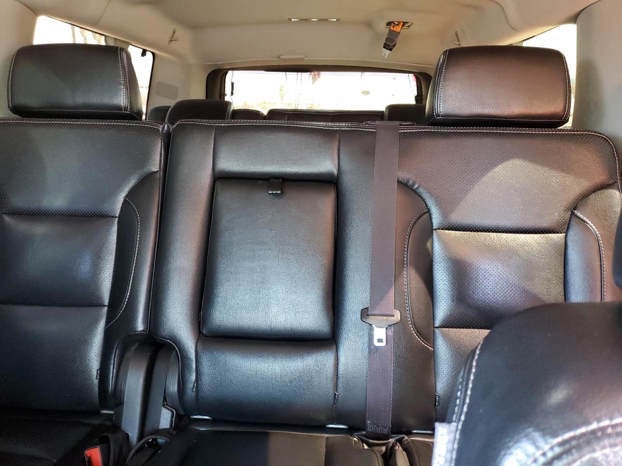 Chevrolet Suburban C1500 Ls