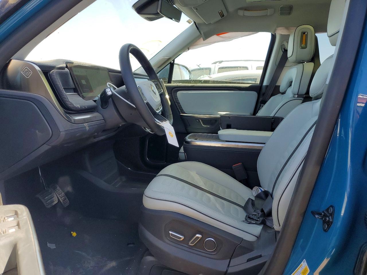 Rivian Ris Adventure