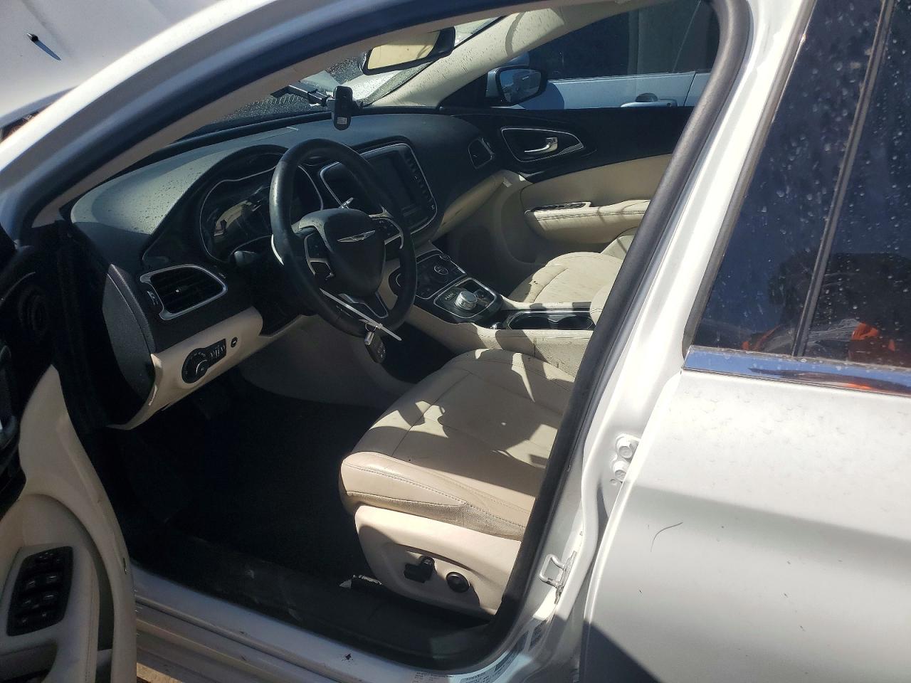 Chrysler 200 C