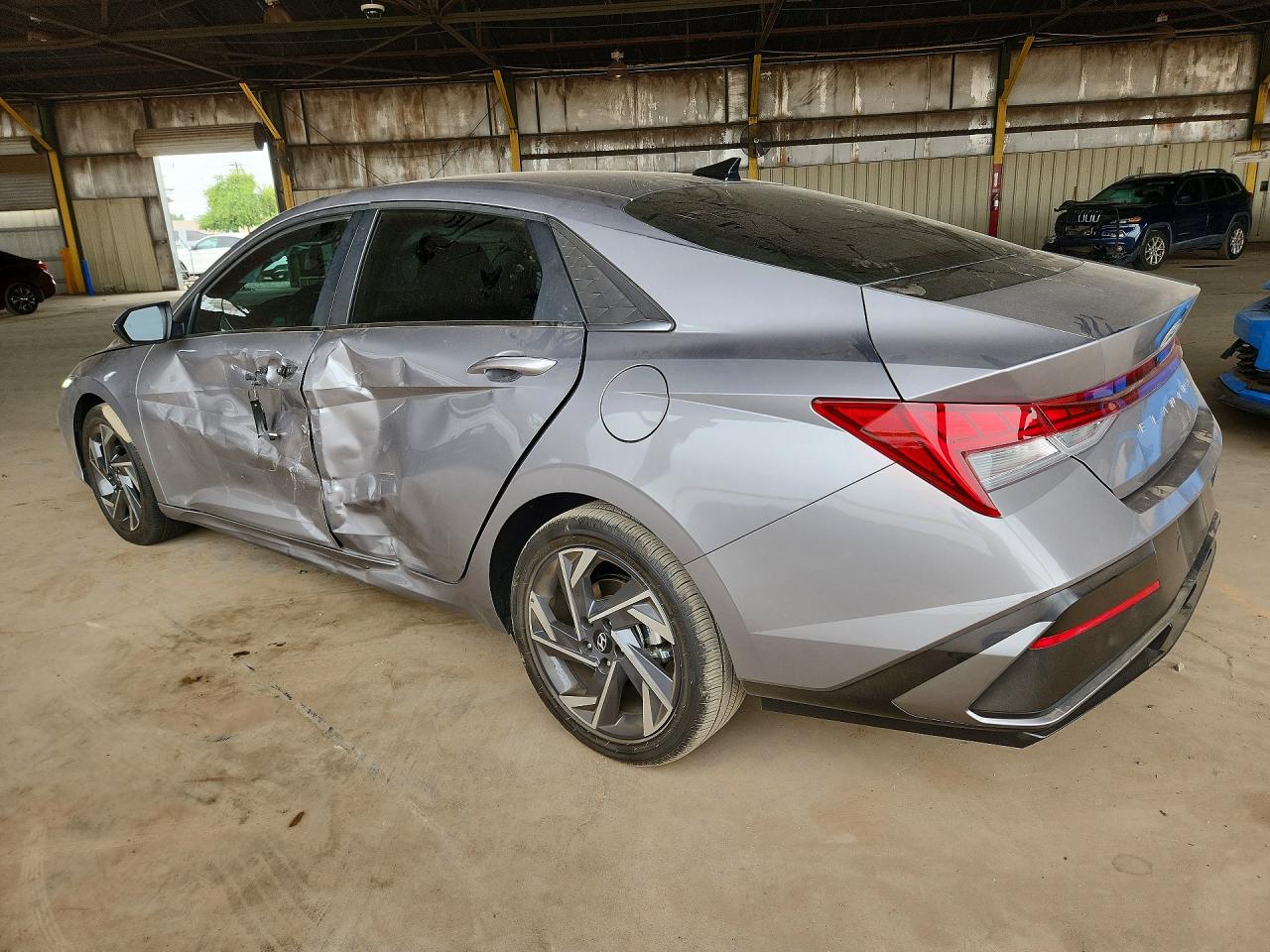 Hyundai ELANTRA Sel
