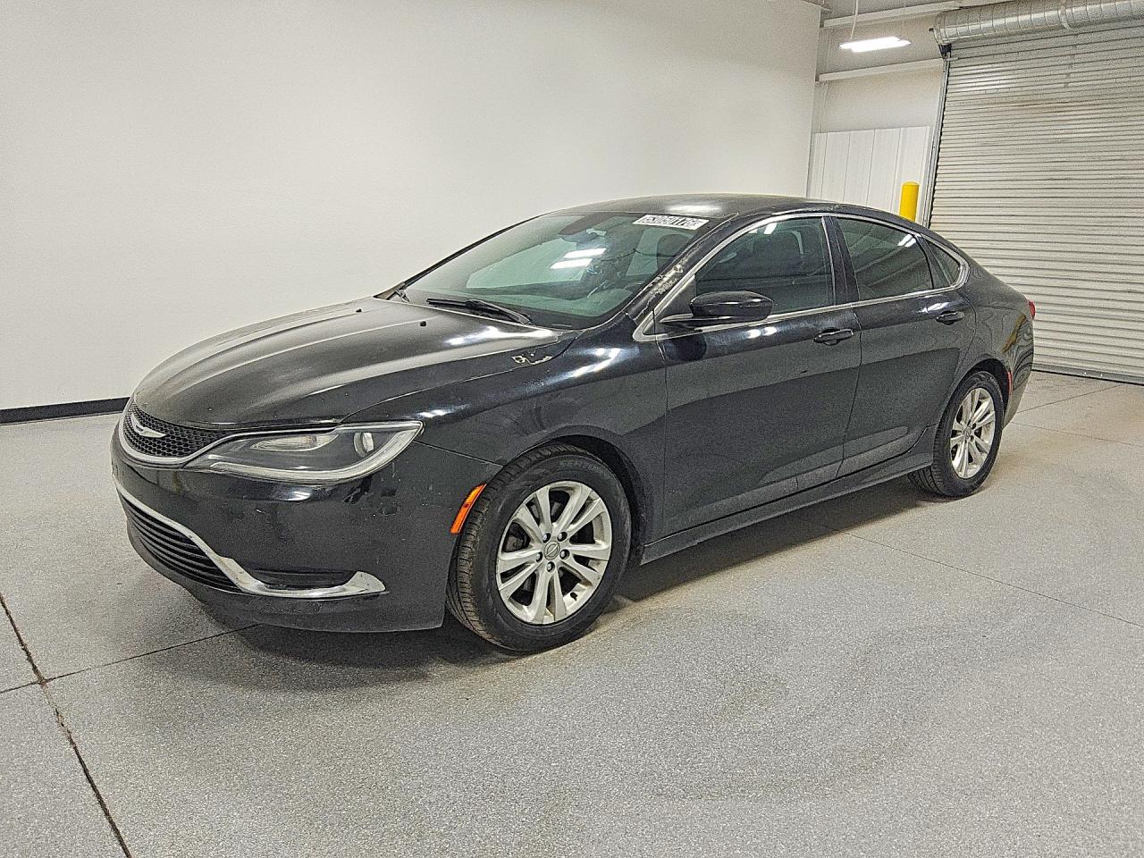 Salvage Chrysler 200 Image