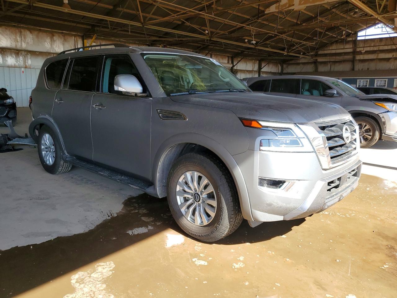 Nissan Armada Sv