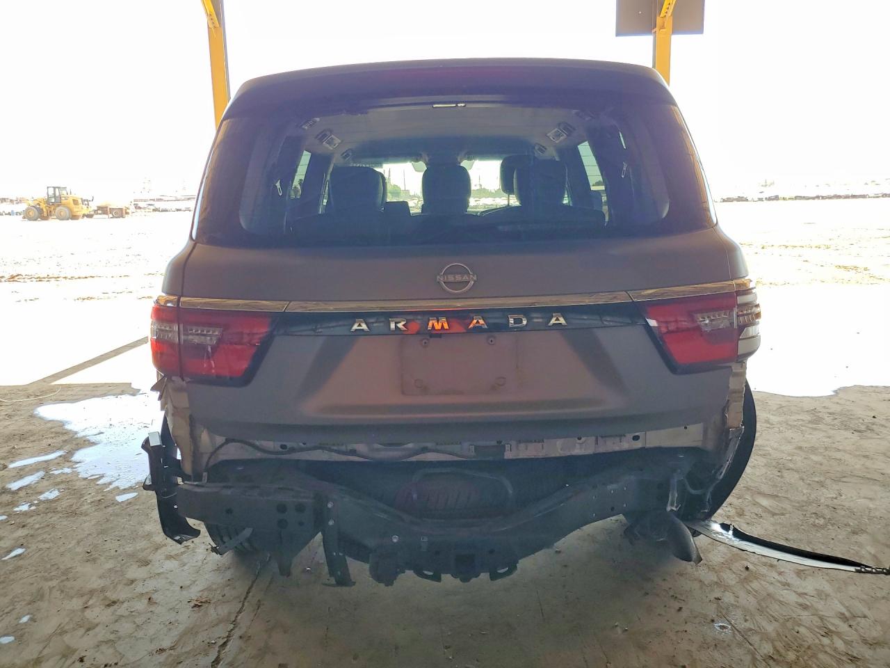 Nissan Armada Sv