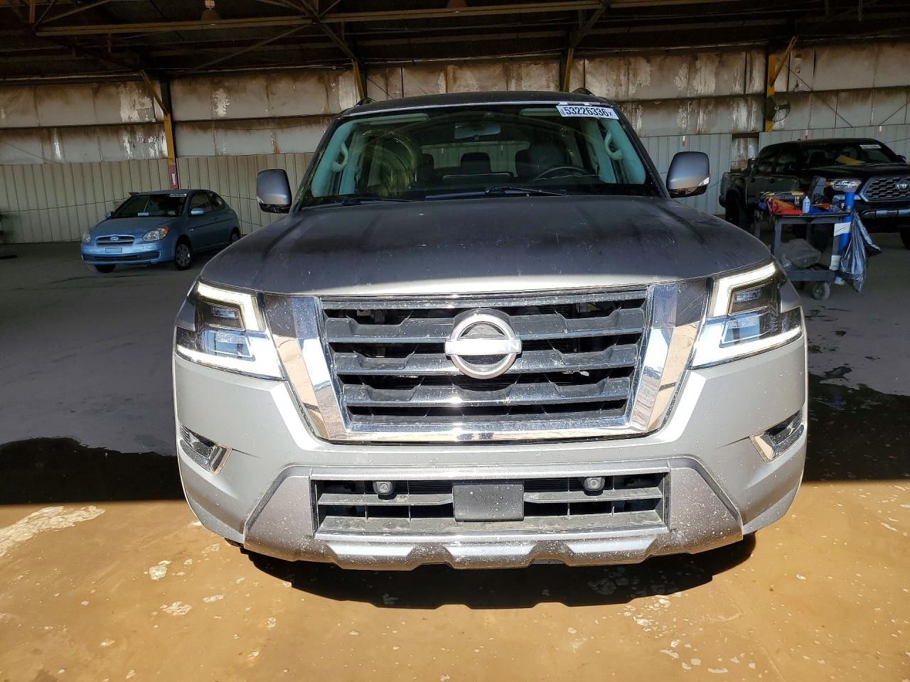 Nissan Armada Sv