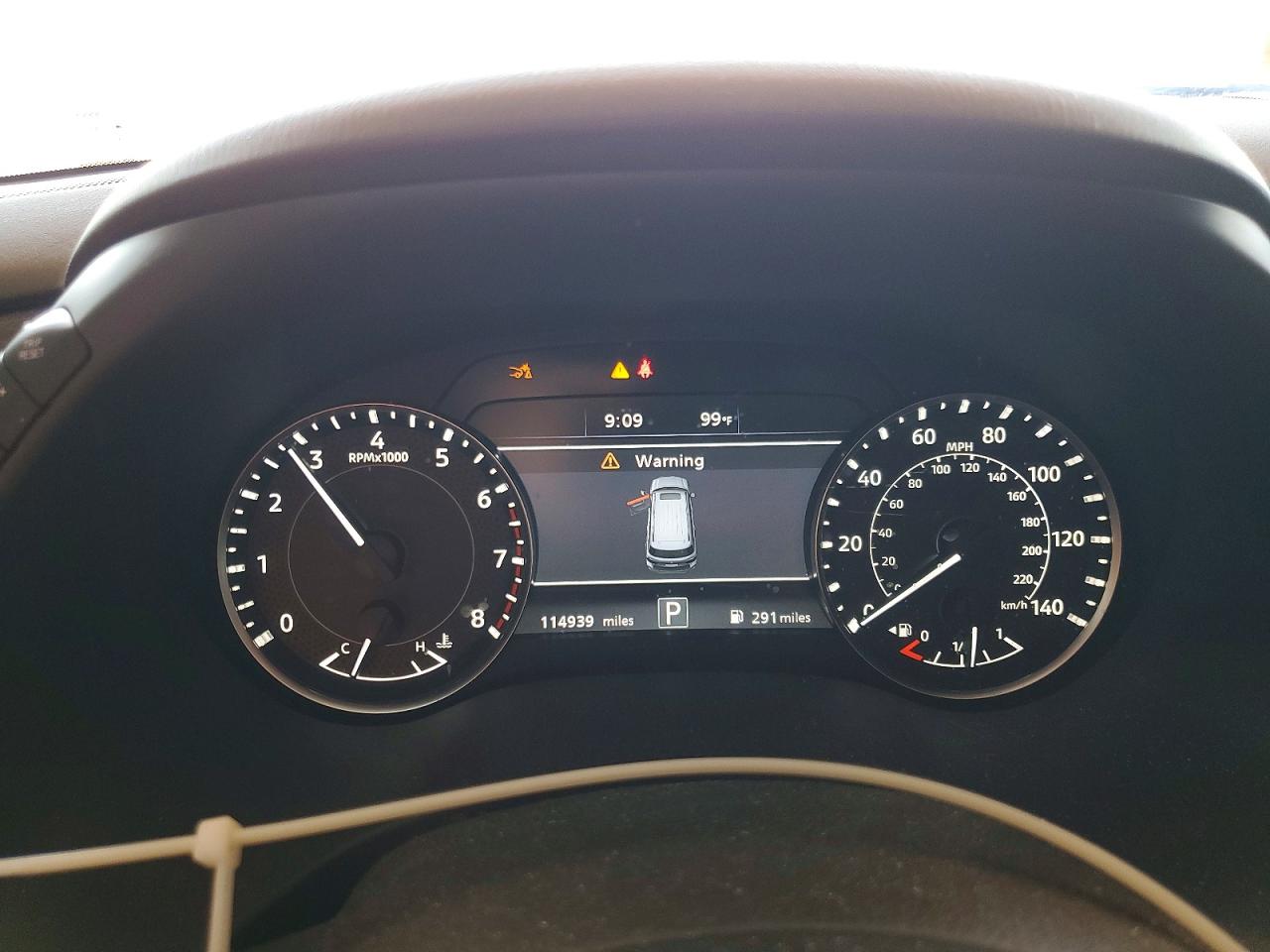 Nissan Armada Sv