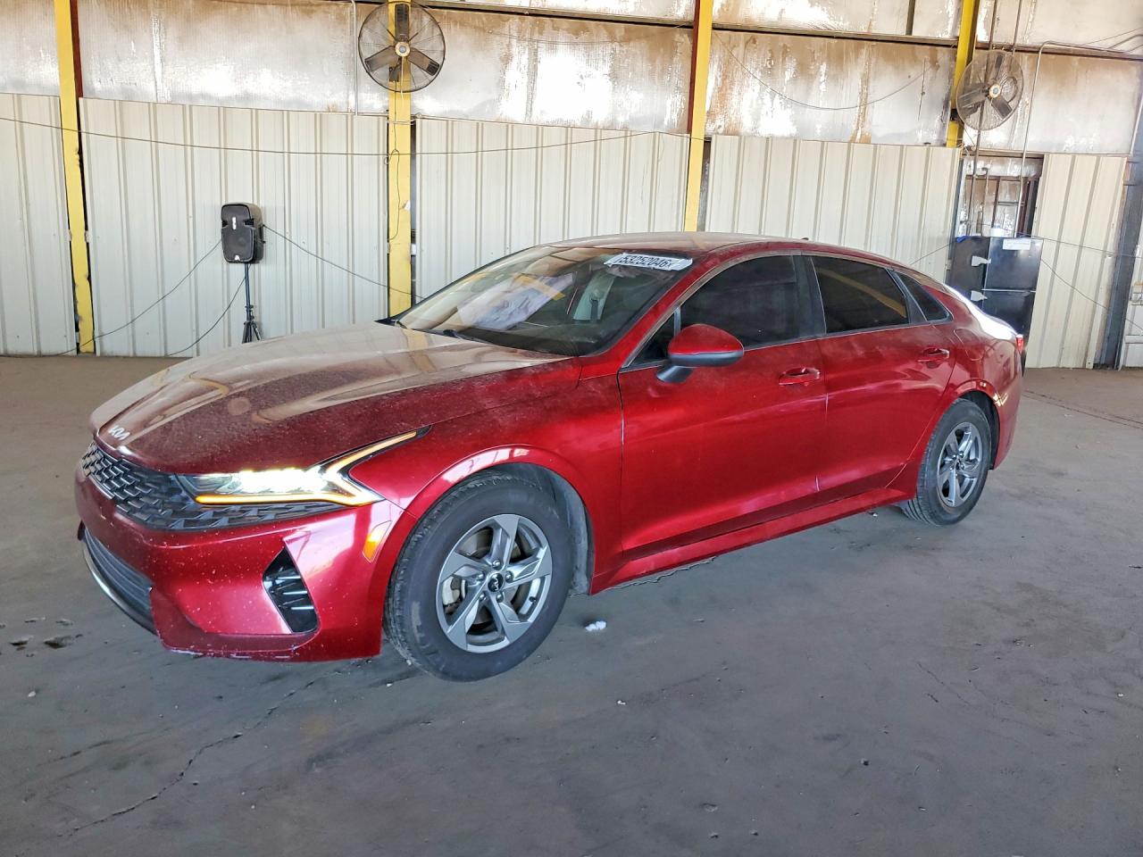 Salvage Kia K5 Image