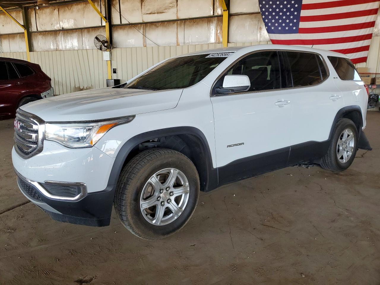 Salvage GMC Acadia Image